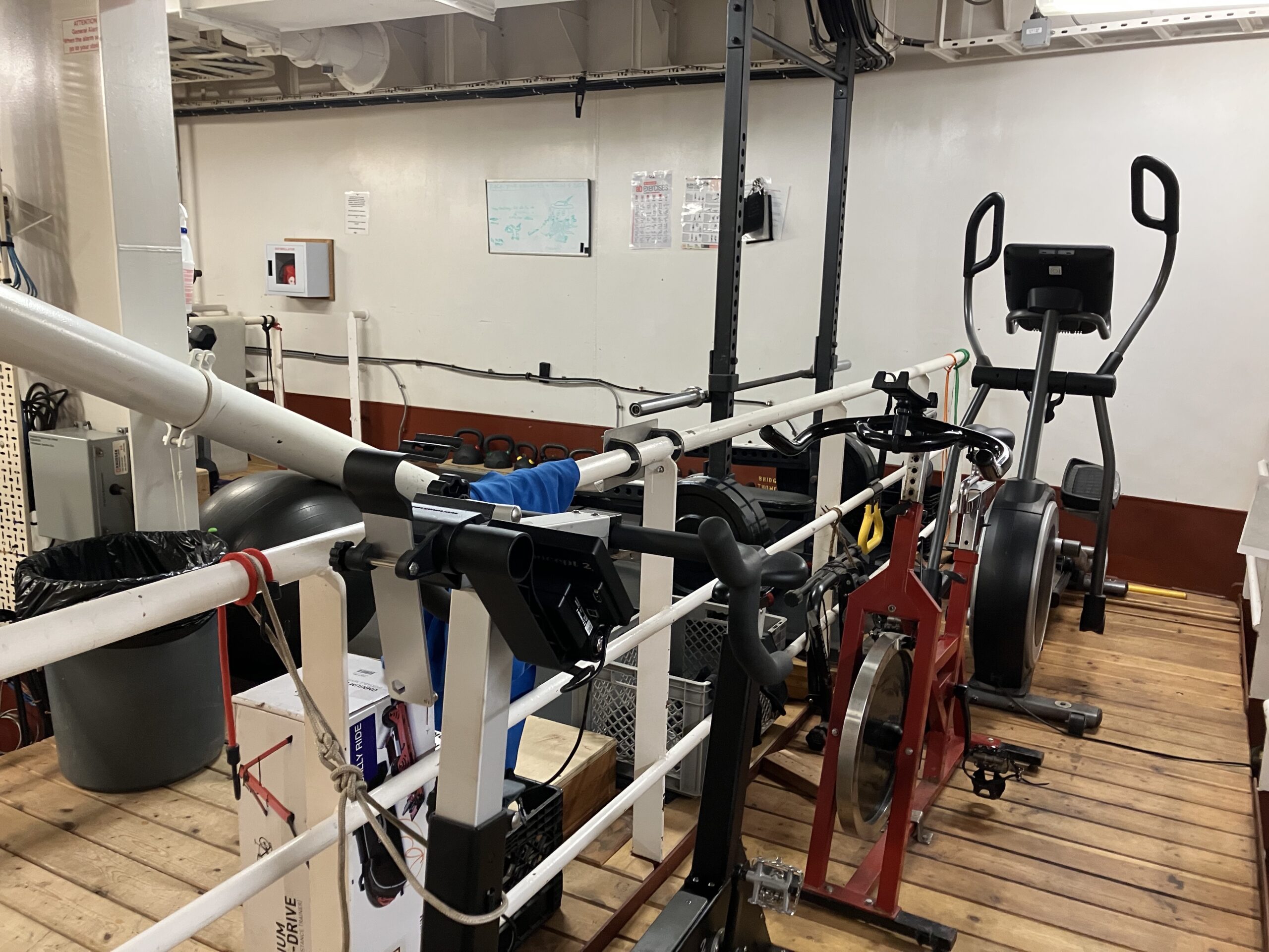 stationary bikes in the gym